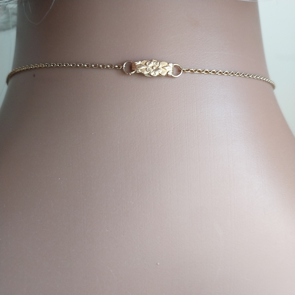 Antique Gold Planted Pendant Necklace - Picture 3 of 16